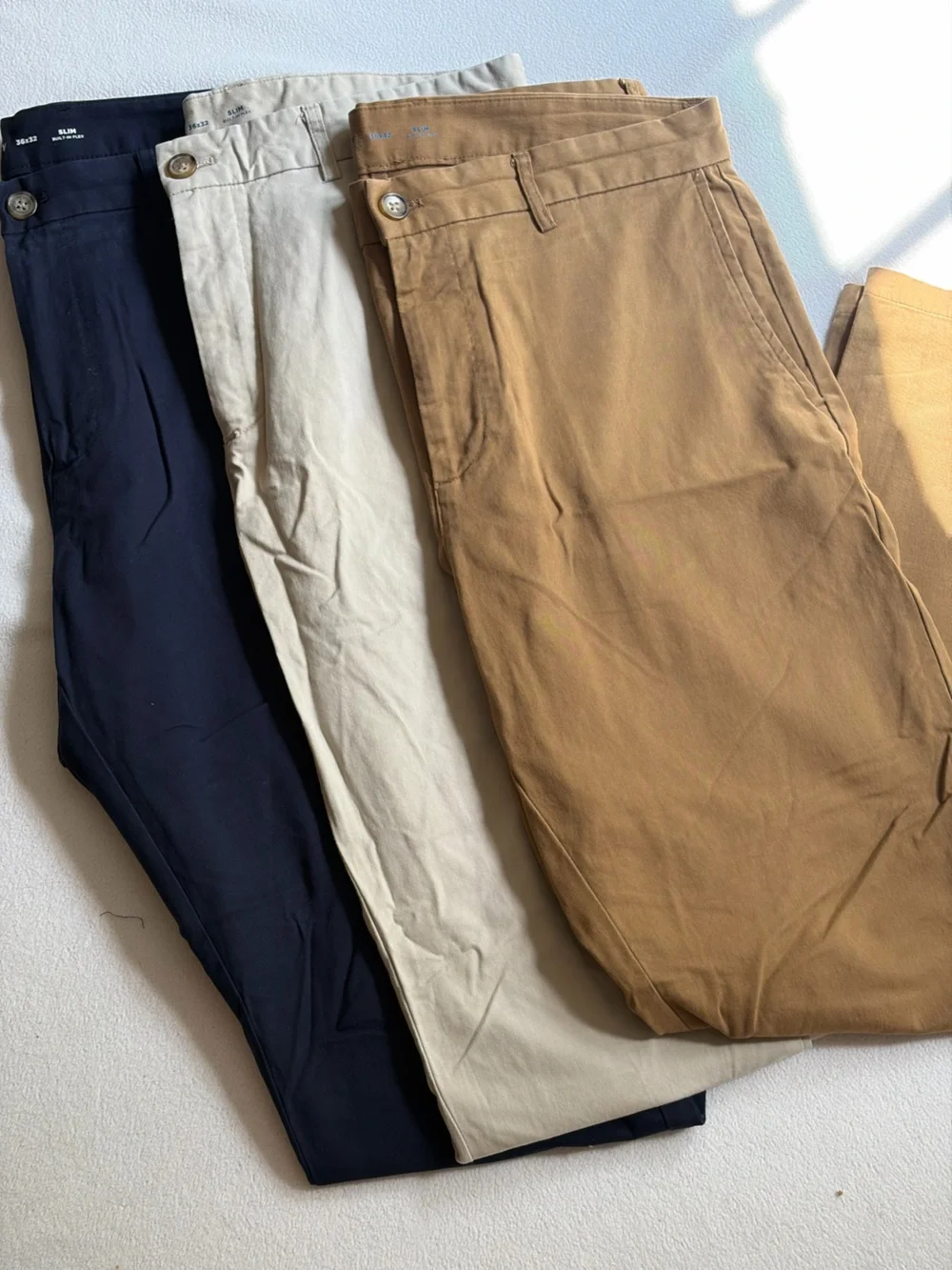 Old Navy Slim Built-In Flex Chino Pants Bundle 36x32 Khaki Navy Tan Men Lot of 3
